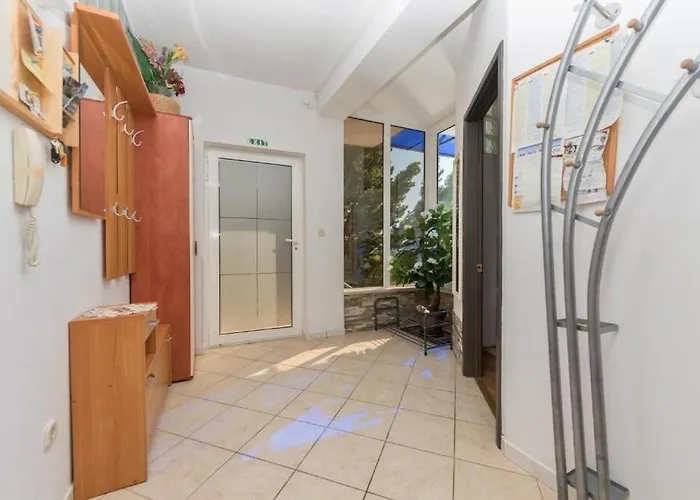 Apartments Sun And Beach דירה