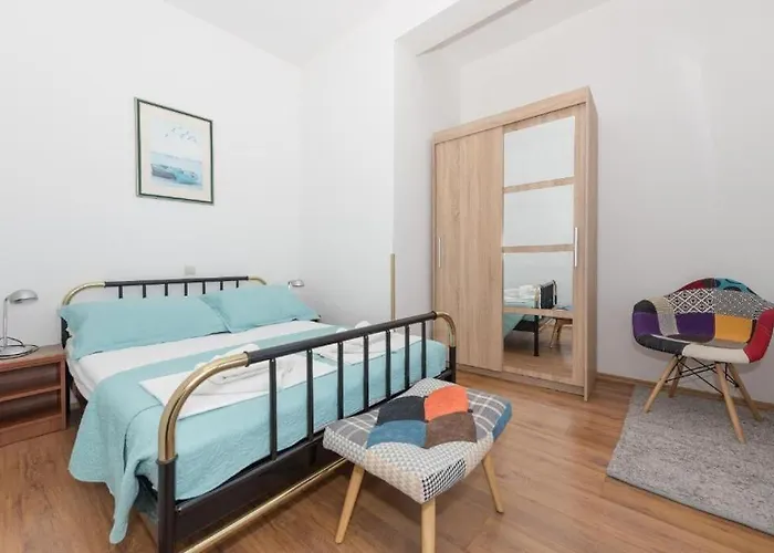 דירה Apartments Sun And Beach ברלה