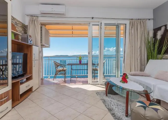 Apartments Sun And Beach דירה