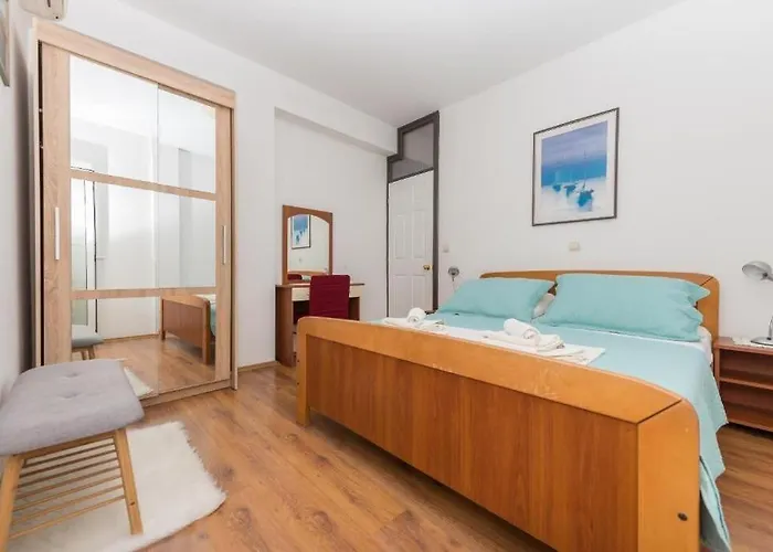 Apartments Sun And Beach דירה *
