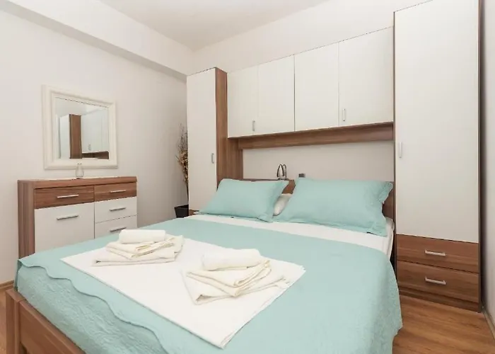 דירה Apartments Sun And Beach ברלה